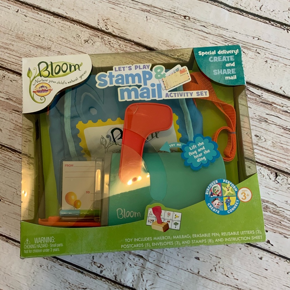 NEW Cranium Bloom STAMP & MAIL Activity‎ Set